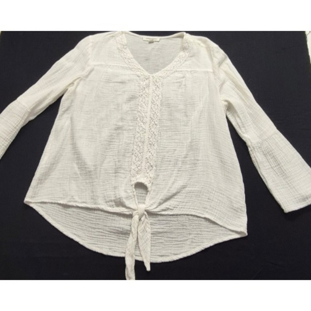 Beach Lunch‎ Lounge white tie front v-neck long sleeves top SM Cotton boho gauze